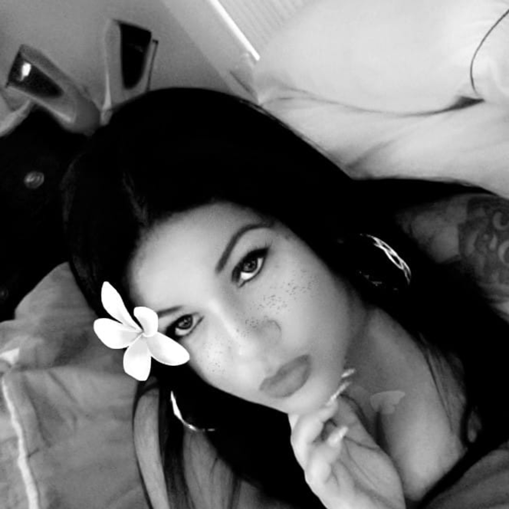 Meet your Posher, Miriam